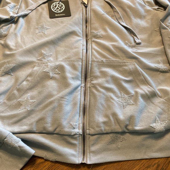 Bobeau Women’s Hoodie. - Picture 5 of 6